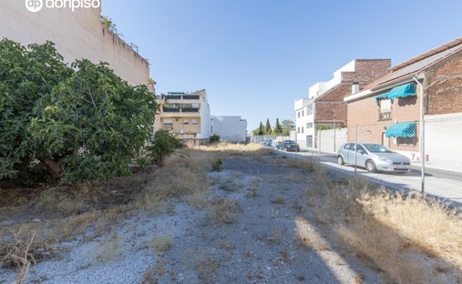 Land in Churriana de la Vega, Andalusia, Spain 1
