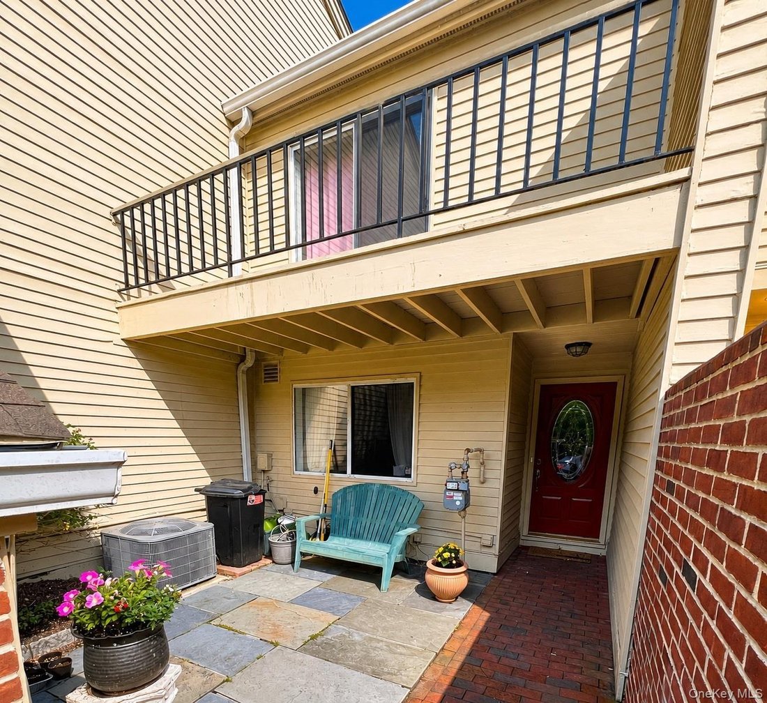 House in Eastchester, New York, United States 4 - 18190393