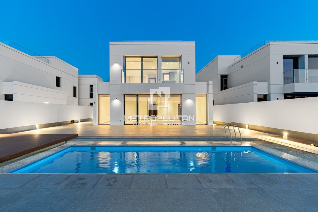 Villa in Jumeirah Park, Dubai, United Arab Emirates 1 - 16142175