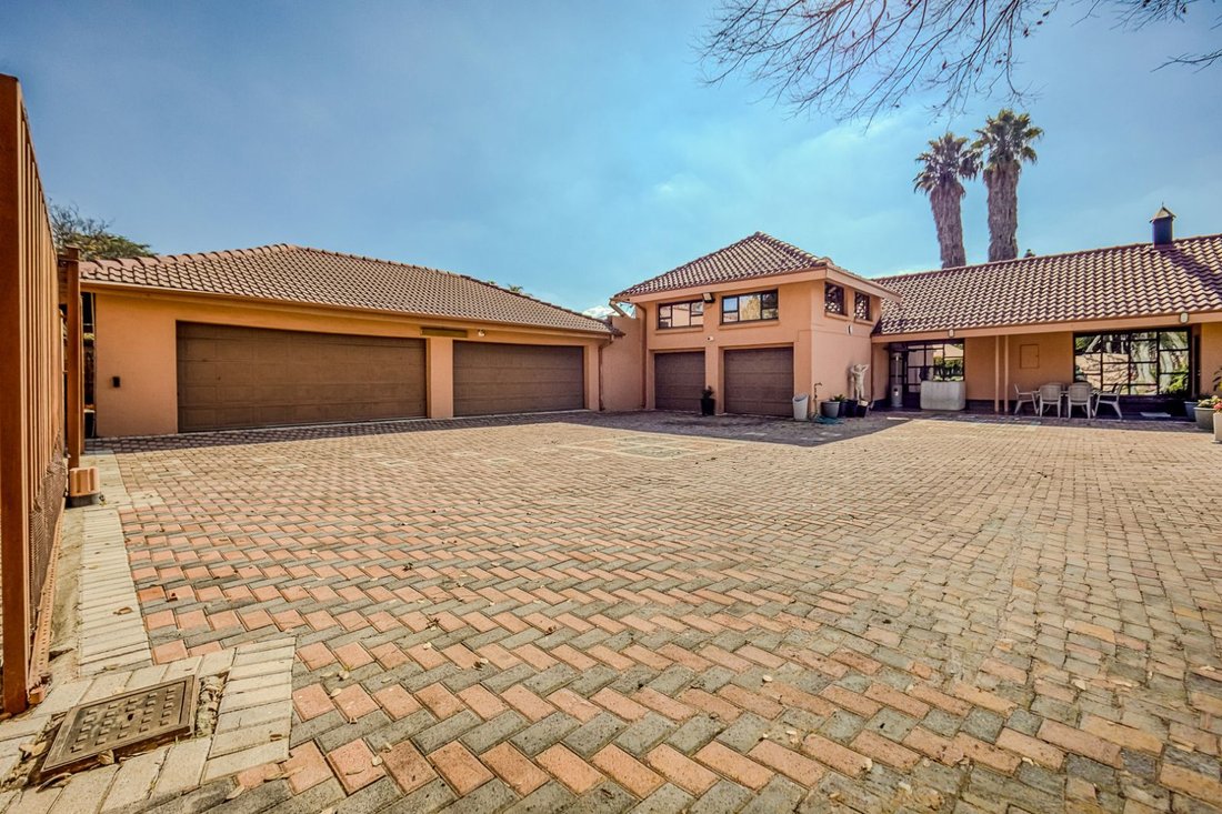 House in Benoni, Gauteng, South Africa 4 - 18188460