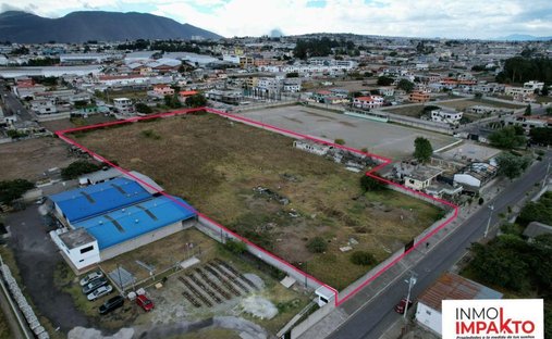 Land in Quito, Pichincha, Ecuador 1