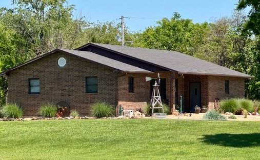 Farm Ranch in Mount Vernon, Missouri, United States 1