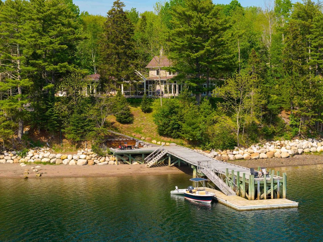 House in Lunenburg, Nova Scotia, Canada 3 - 17708207