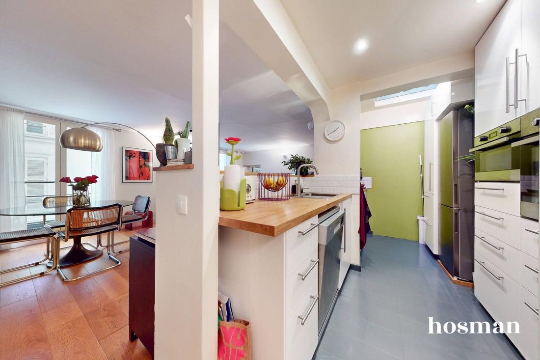 Apartment in Porte Saint Denis-Paradis, Paris 10e Arrondissement, Paris 5 - 18189980