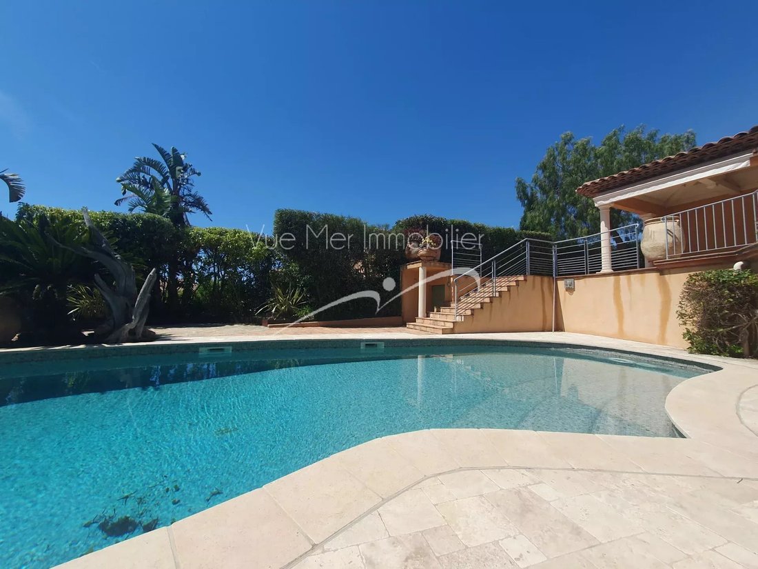 Villa in Le Lavandou, Provence-Alpes-Côte d'Azur, France 1 - 18181459