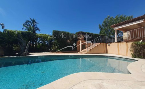 Villa in Le Lavandou, Provence-Alpes-Côte d'Azur, France 1