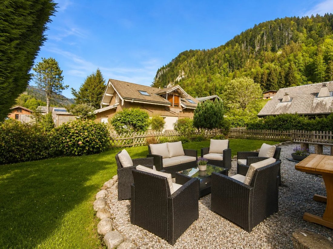 Chalet in Abondance, Auvergne-Rhône-Alpes, France 1 - 18190153