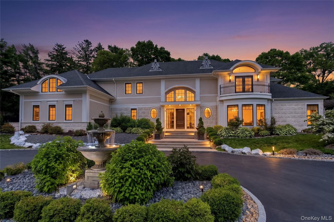 House in Syosset, New York, United States 1 - 18190248