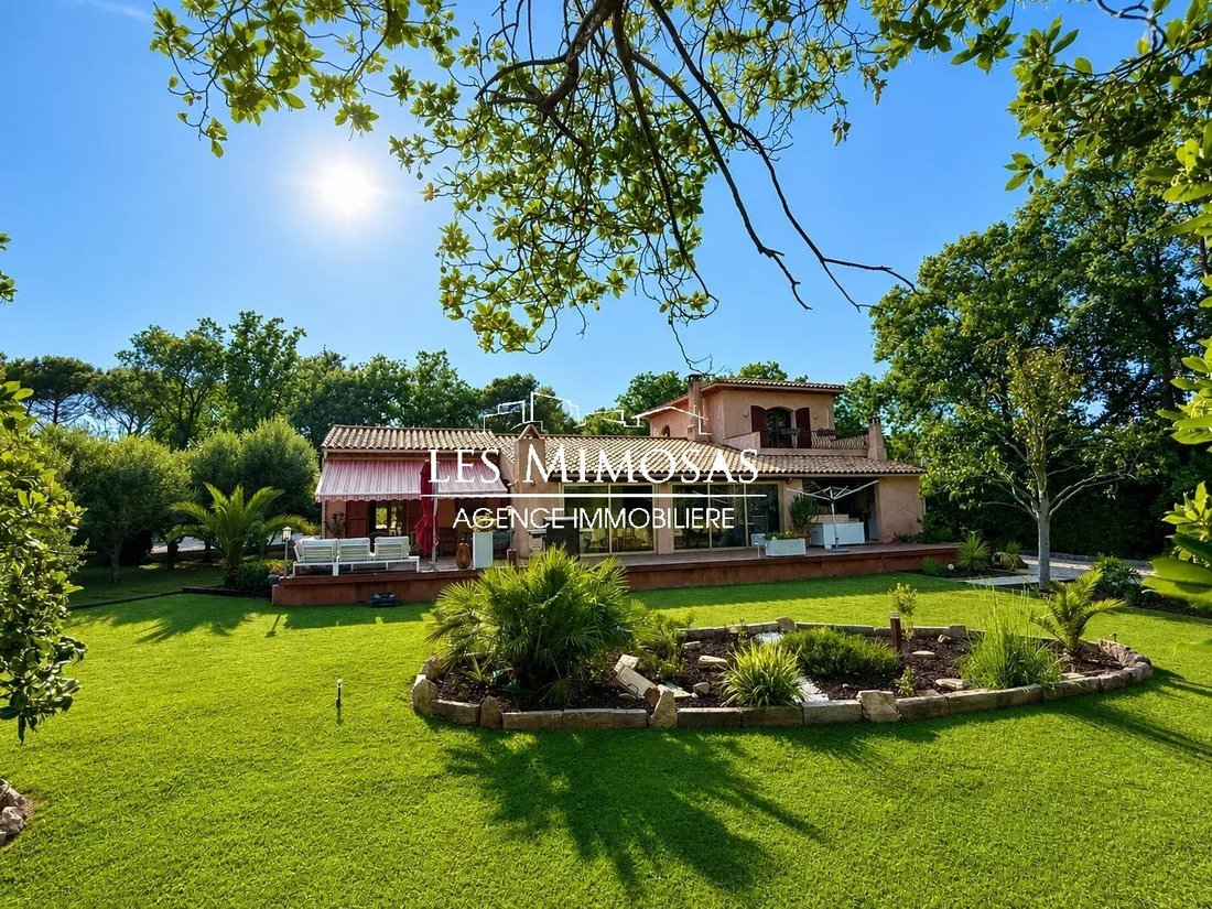 House in Frejus, Provence-Alpes-Côte d'Azur, France 2 - 18190436