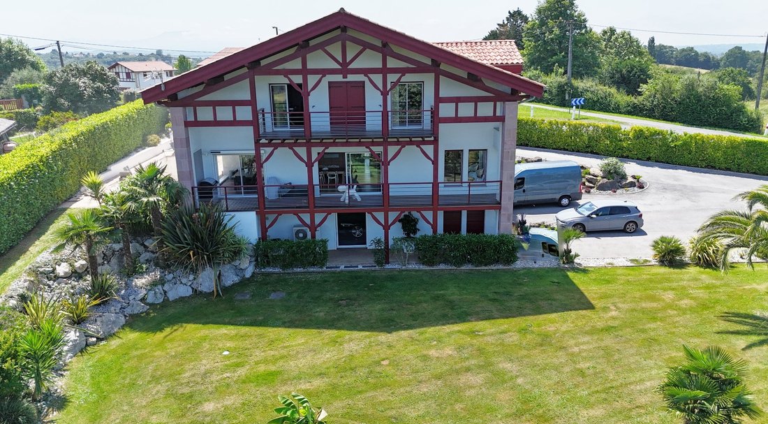 House in Bayonne, Nouvelle-Aquitaine, France 2 - 15745629