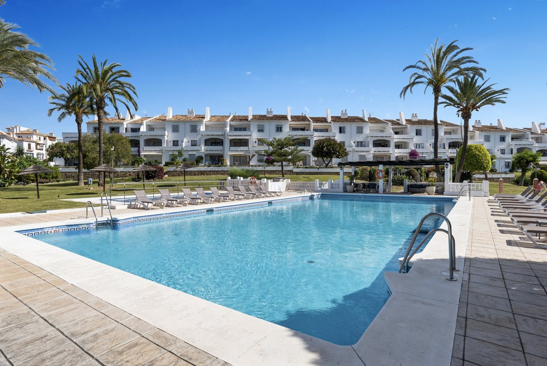 Apartment in Puerto Banus, Marbella, Spain 1 - 18188834