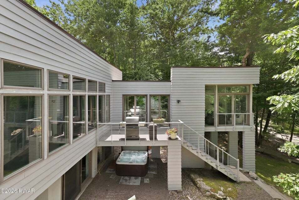 House in Hemlock Farms, Pennsylvania, United States 4 - 18190387