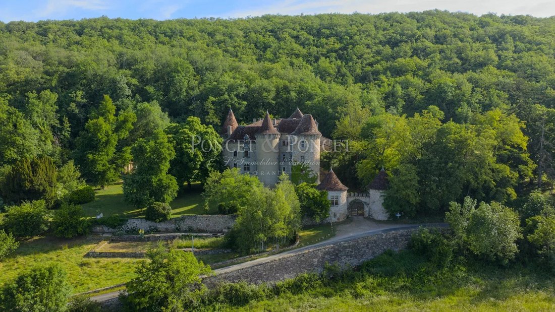 Castle in Zone Rurale, Figeac, France 1 - 18190227