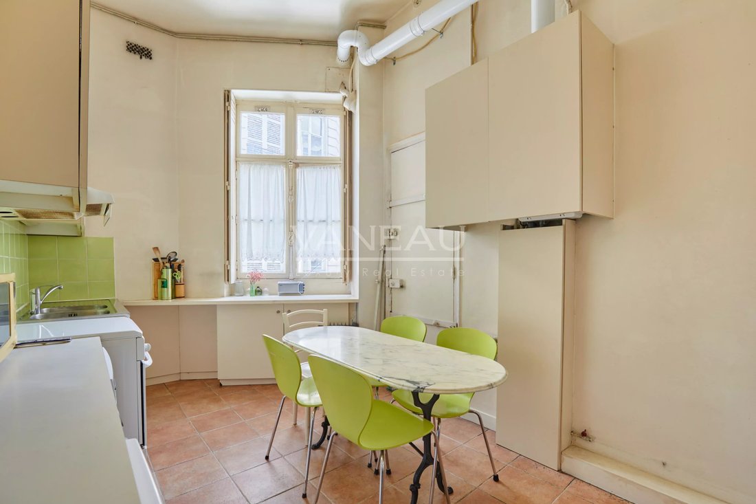 Apartment in Trudaine-Maubeuge, Paris 9e Arrondissement, Paris 5 - 18190346