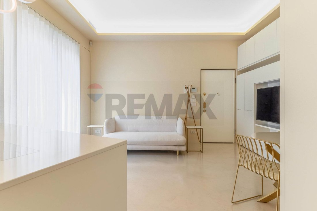 Apartment in Historic Center, Milan, Lombardy 2 - 18195328