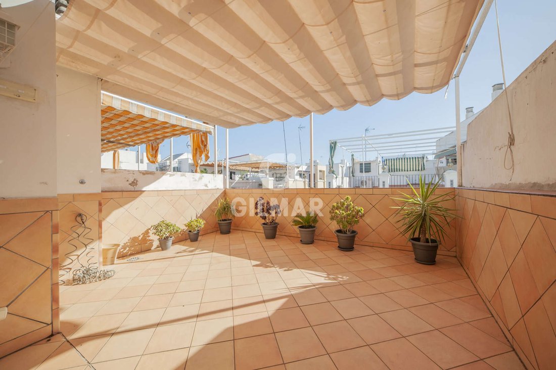 Townhouse in Distrito San Pablo-Santa Justa, Seville, Spain 4 - 18189826