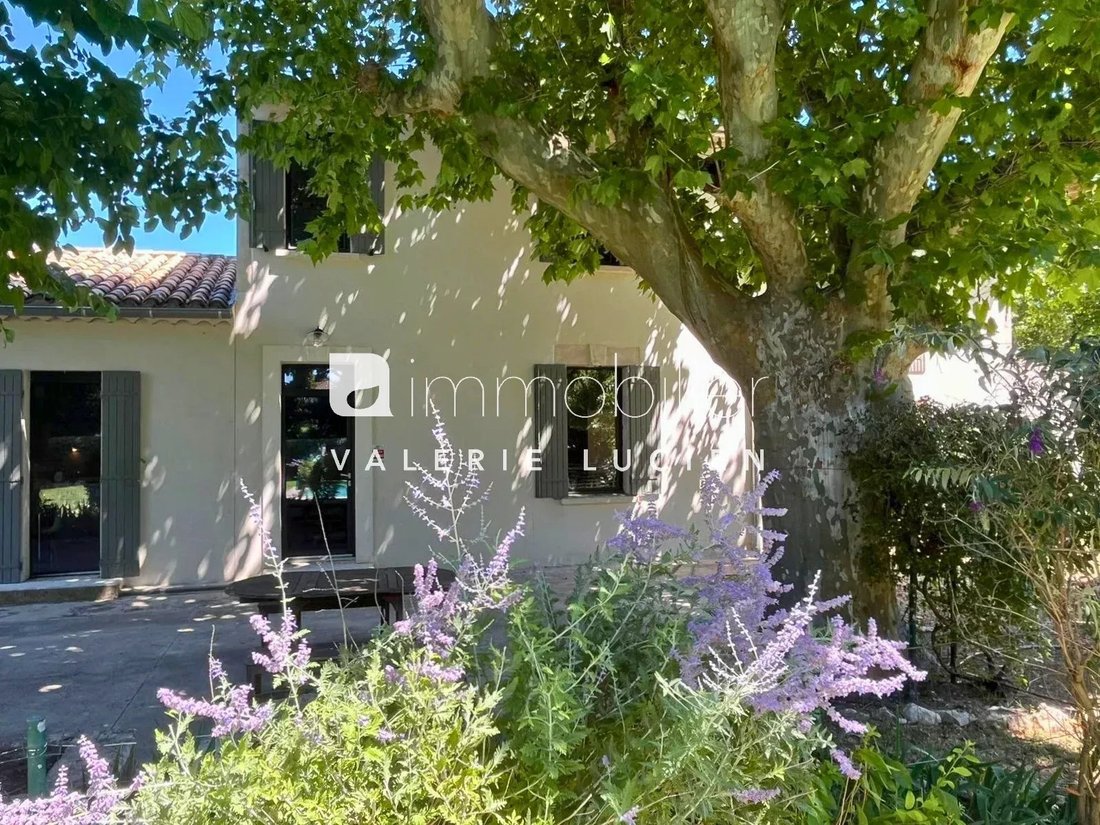 Country House in Châteaurenard, Provence-Alpes-Côte d'Azur, France 2 - 16663707