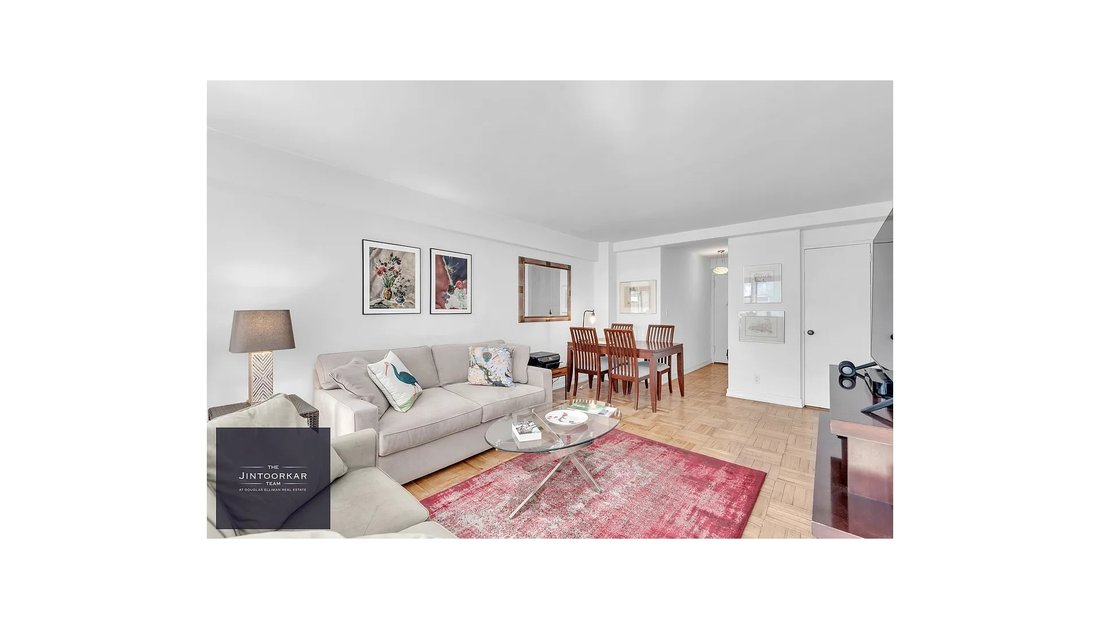 New York, New York, United States 2 - 18190281