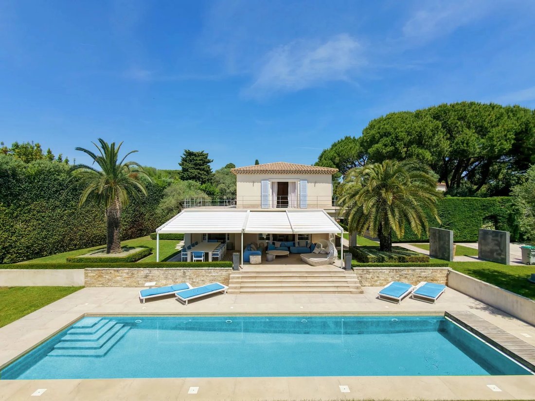 Villa in Antibes, Provence-Alpes-Côte d'Azur, France 2 - 18188119
