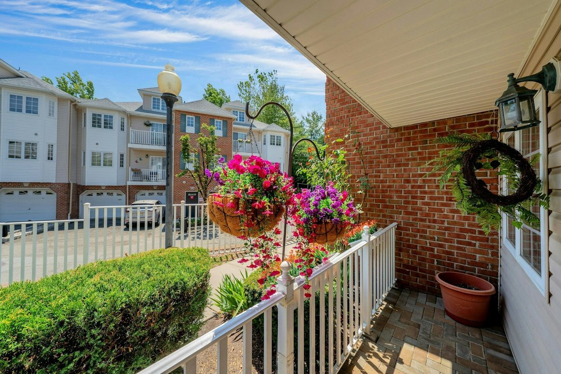 Condo in Caldwell, New Jersey, United States 5 - 18183847
