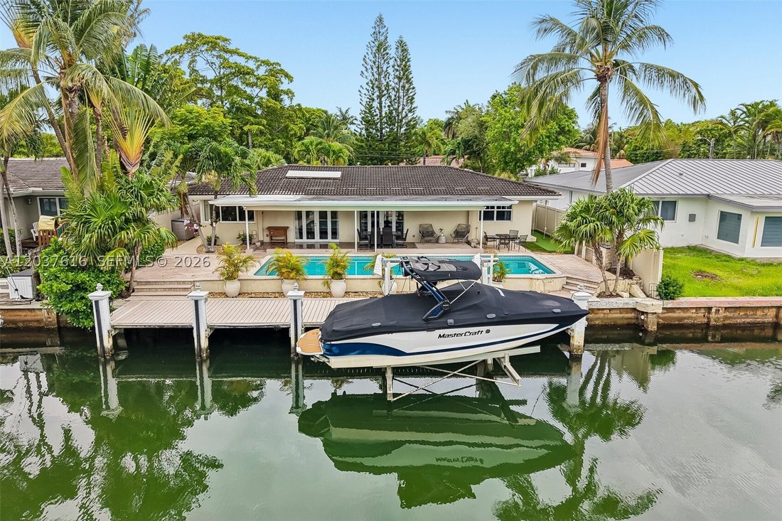 House in Miami, Florida, United States 1 - 18193486