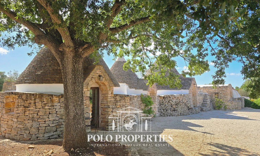 Villa in Ceglie Messapica, Apulia, Italy 1 - 18189879