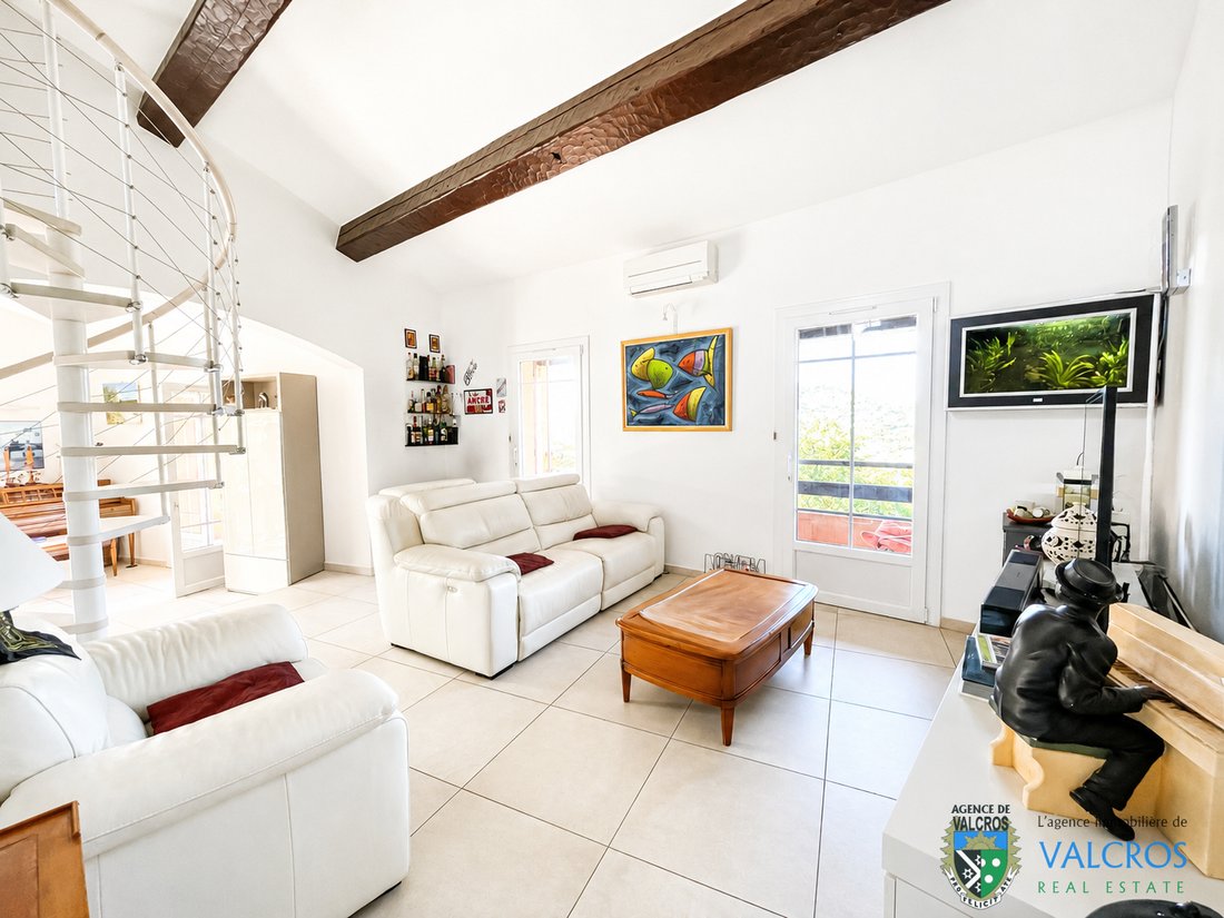 Villa in La Londe-les-Maures, Provence-Alpes-Côte d'Azur, France 4 - 17073199