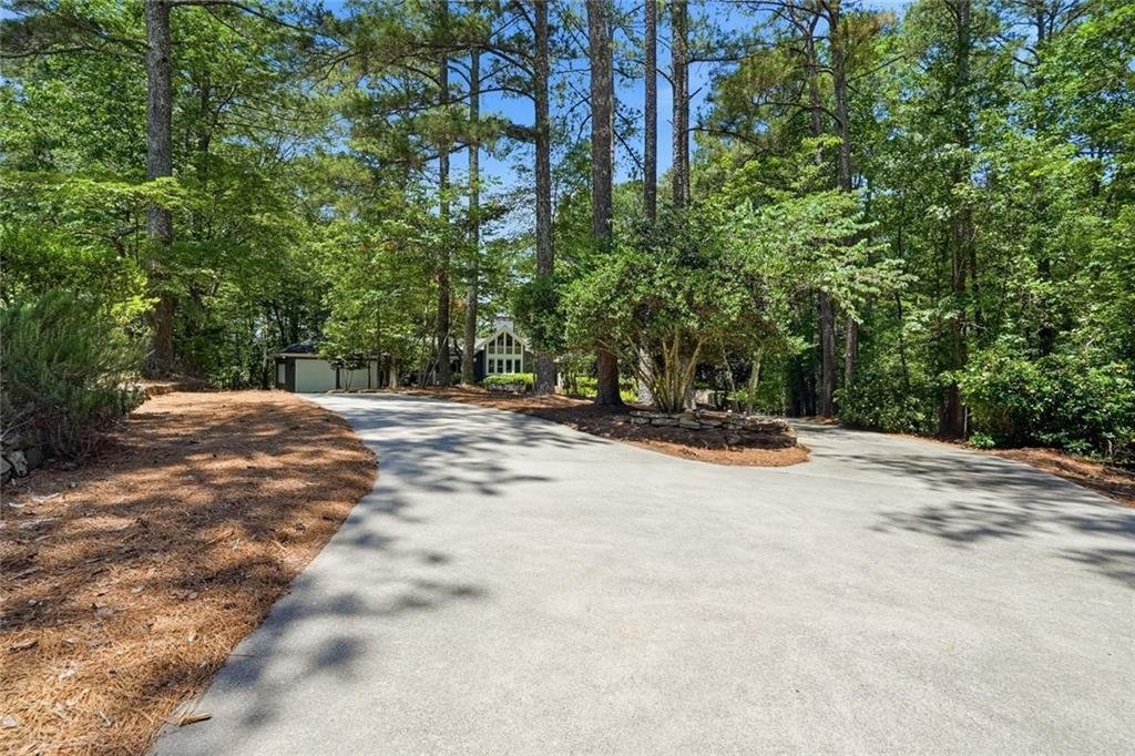 House in Flowery Branch, Georgia, United States 4 - 18191982