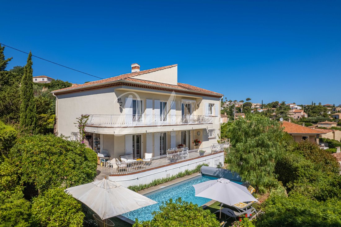 House in Frejus, Provence-Alpes-Côte d'Azur, France 1 - 18189442