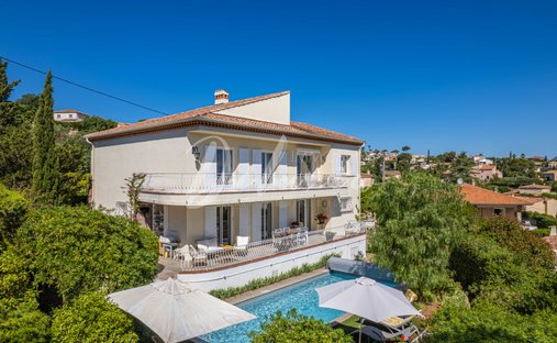 House in Frejus, Provence-Alpes-Côte d'Azur, France 1
