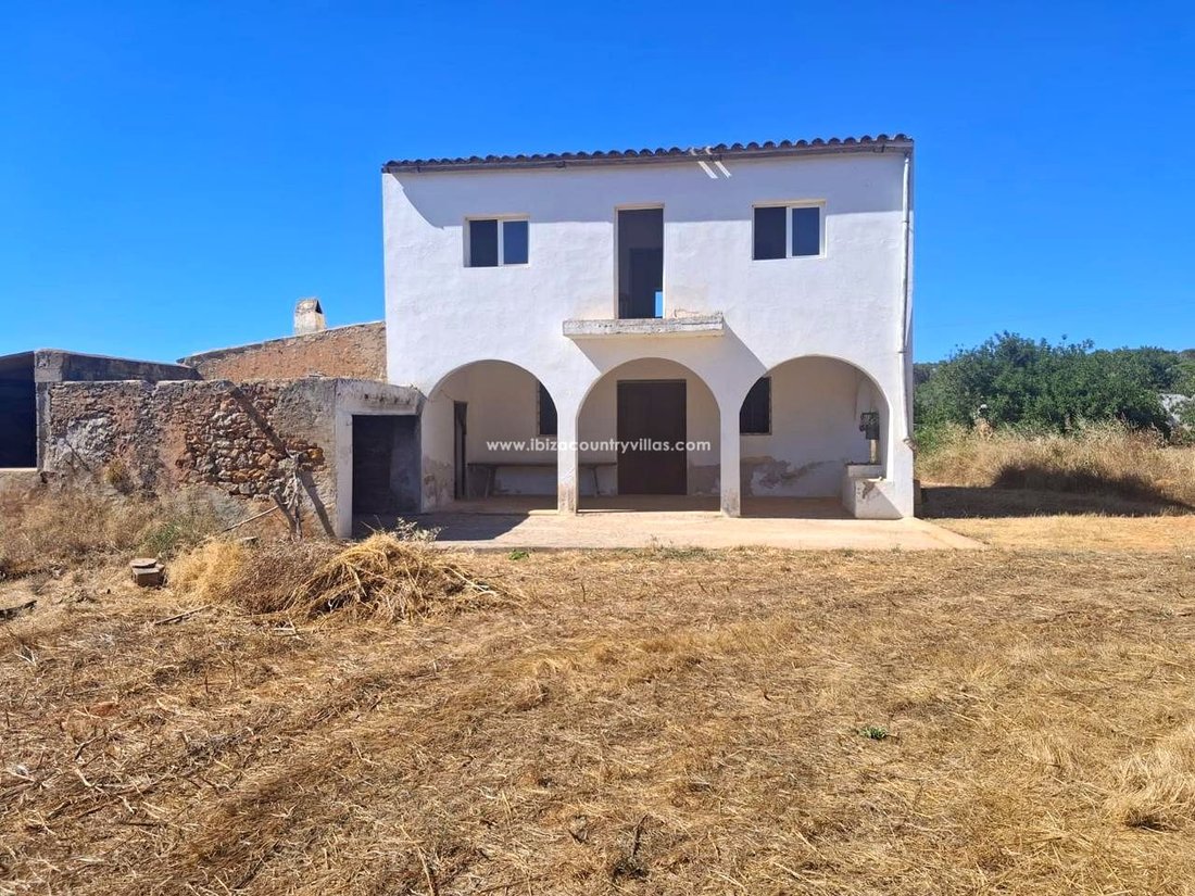 Villa in S'Argamassa, Santa Eularia des Riu, Balearic Islands 3 - 18081447