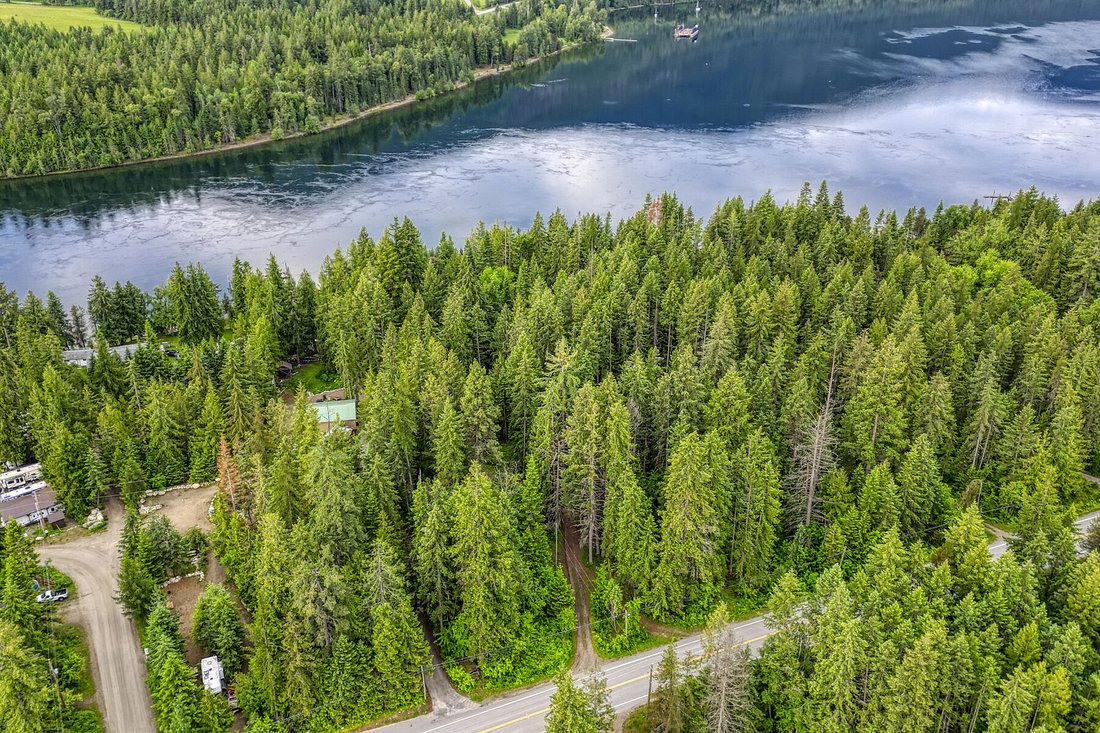 House in Nelson, British Columbia, Canada 1 - 18190212