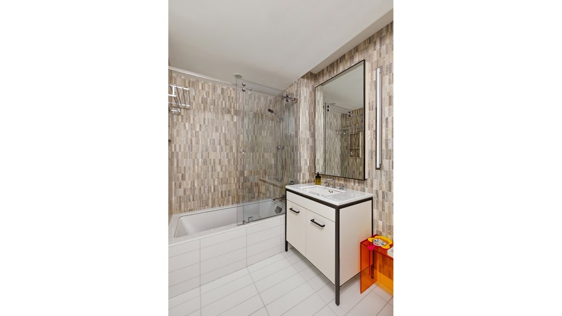 Condo in New York, New York, United States 5 - 18190297