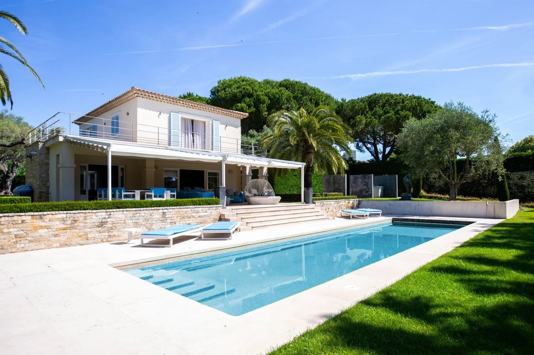 Villa in Antibes, Provence-Alpes-Côte d'Azur, France 4 - 18188119