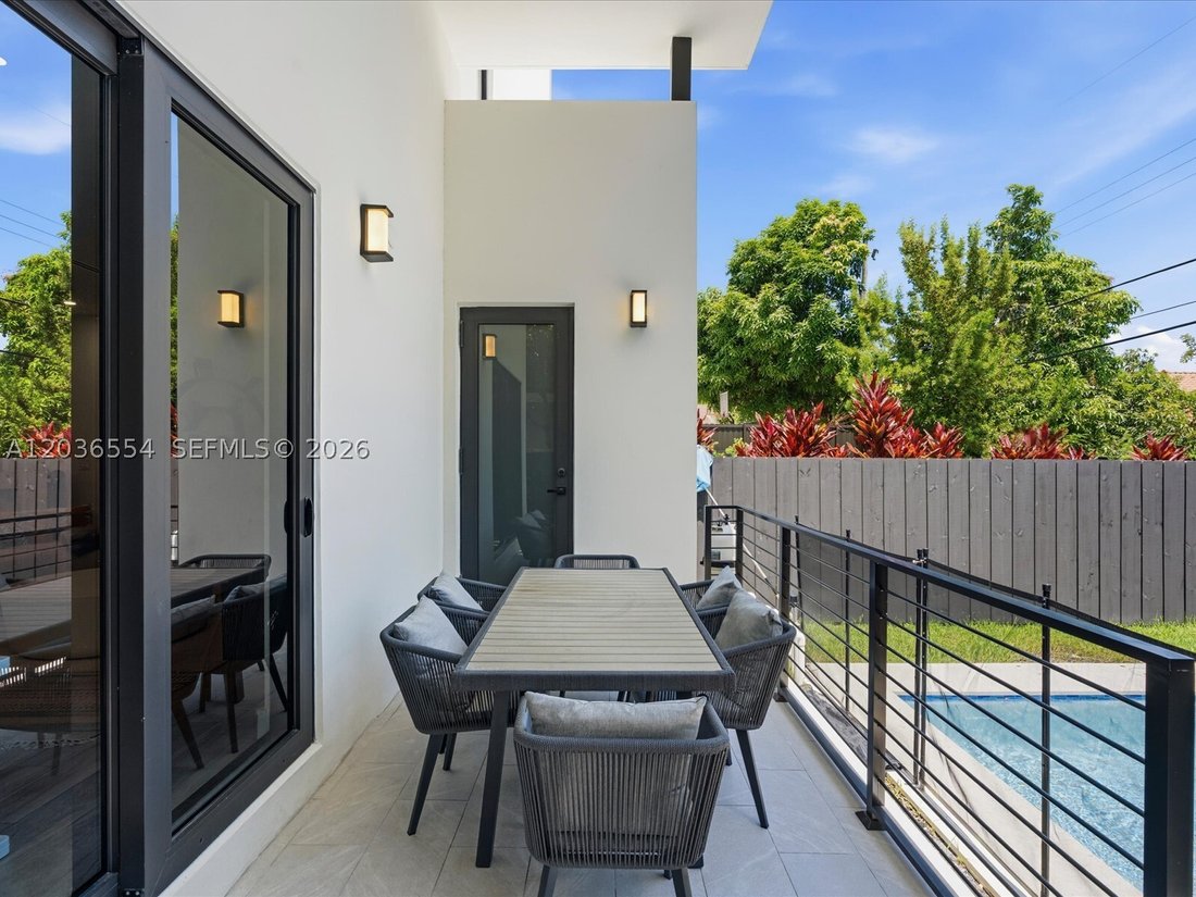 Townhouse in Miami, Florida, United States 5 - 18193488