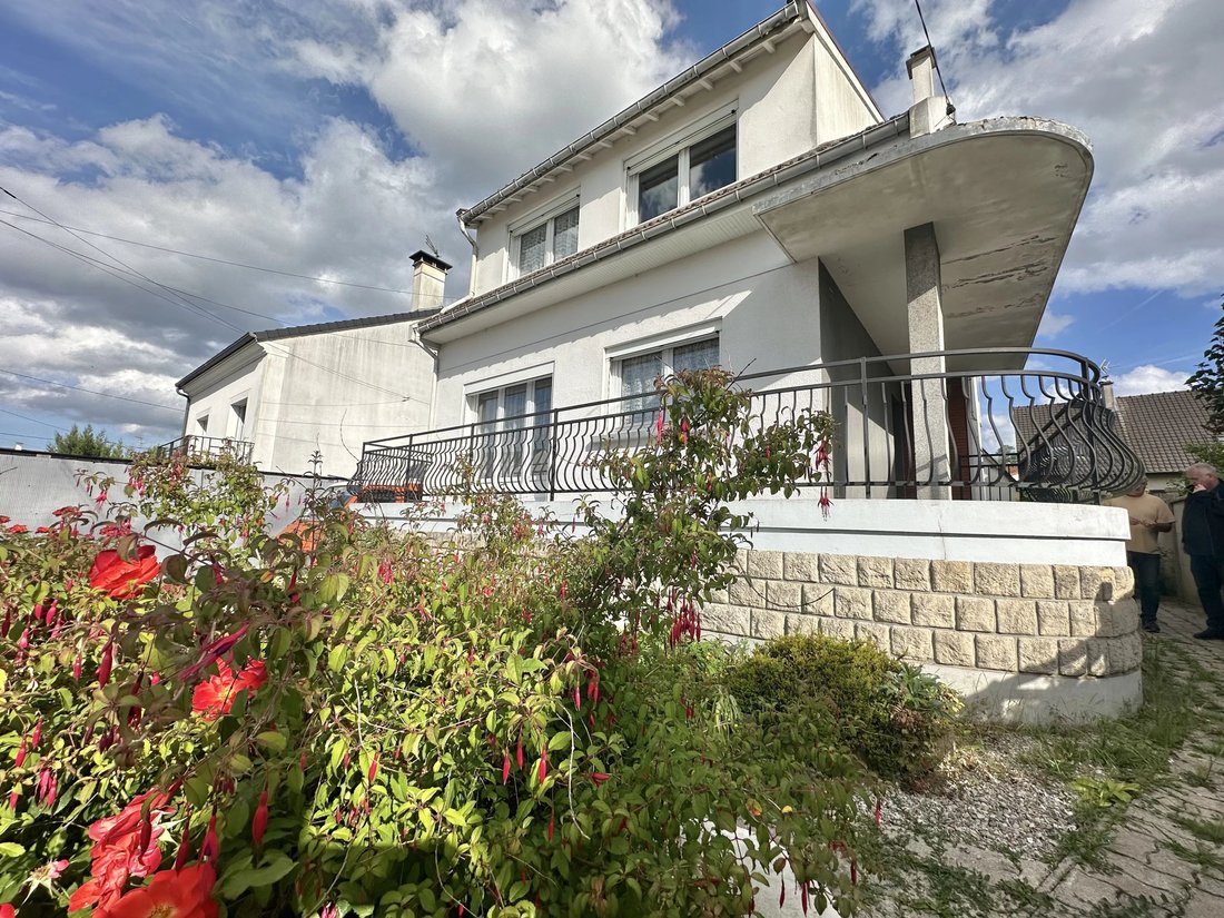 House in Grenouillère-Marnois-Rive de Marne, Noisy-le-Grand, France 1 - 18189880