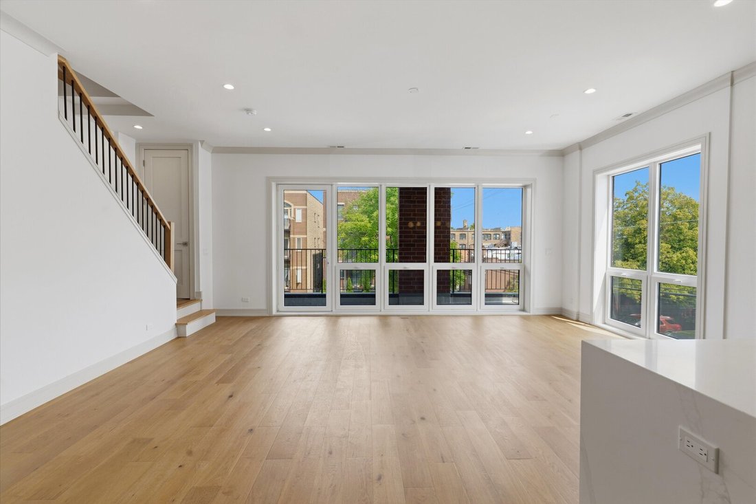 Condo in Chicago, Illinois, United States 2 - 18189079