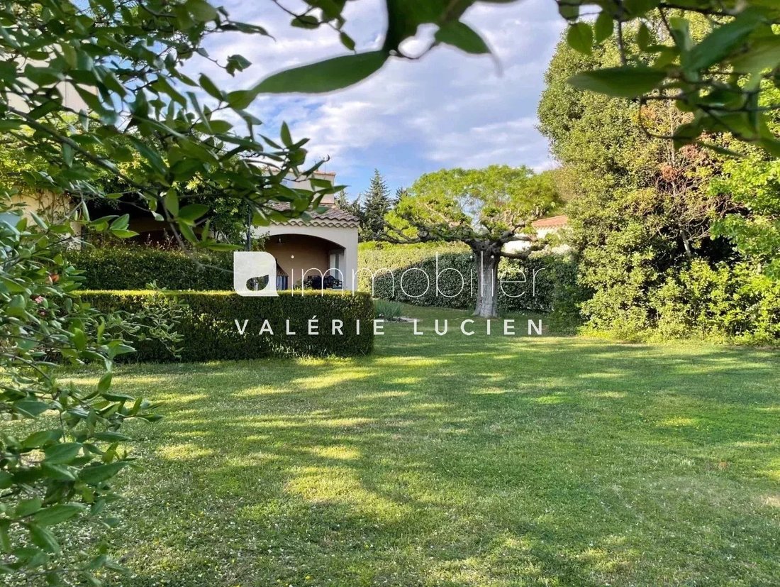 House in Fontvieille, Provence-Alpes-Côte d'Azur, France 3 - 16891644