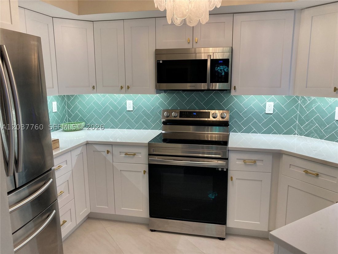 Condo in Miami Beach, Florida, United States 3 - 18188858