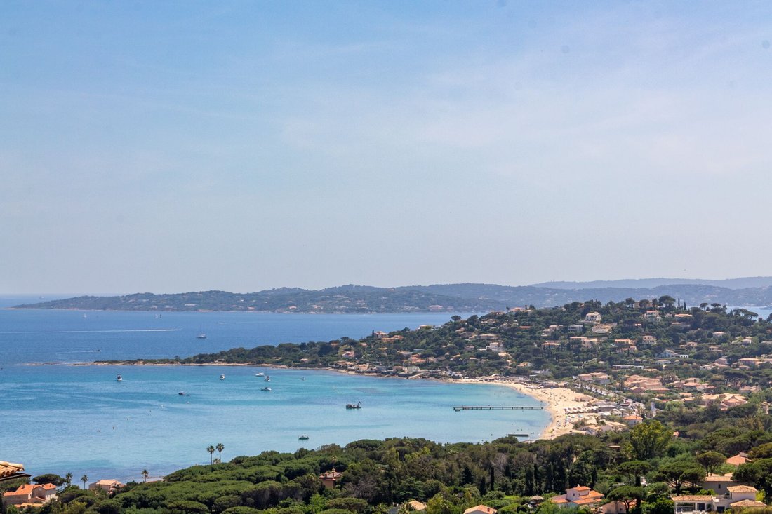 Villa in Ville-Les Saquedes-Le Bouillonnet, Sainte-Maxime, France 1 - 18189285