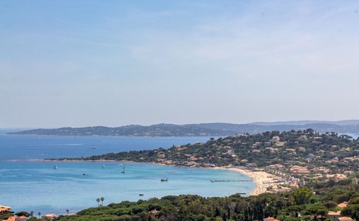 Villa in Ville-Les Saquedes-Le Bouillonnet, Sainte-Maxime, France 1