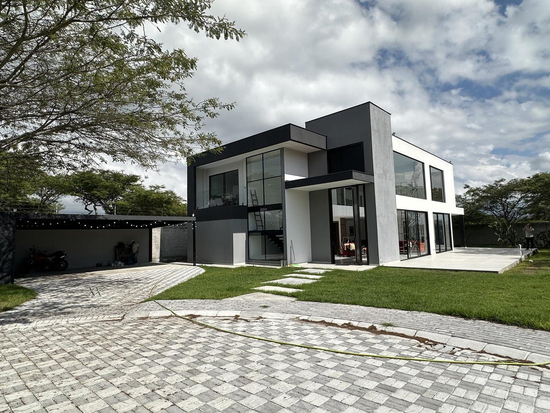 House in Quito, Pichincha, Ecuador 1 - 18190600