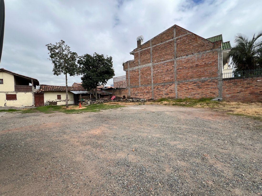 Land in Cuenca, Azuay, Ecuador 1 - 18190659