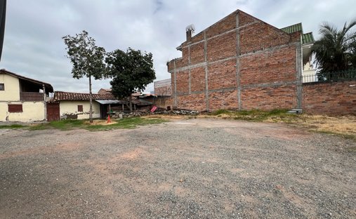 Terreno en Cuenca, Azuay, Ecuador 1