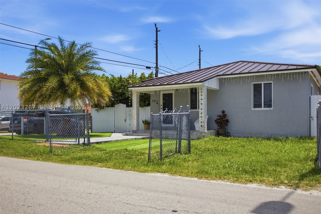 House in Miami, Florida, United States 2 - 17987972