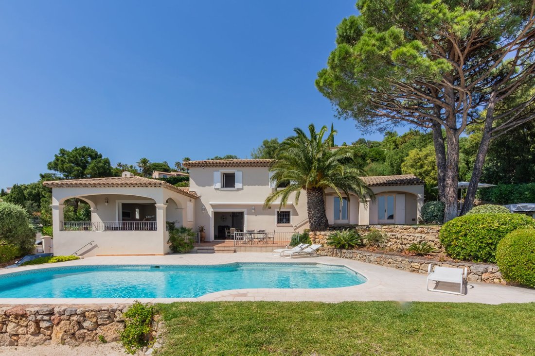 Villa in Ville-Les Saquedes-Le Bouillonnet, Sainte-Maxime, France 2 - 18189285