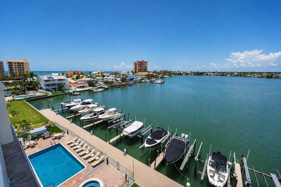 Condo in Madeira Beach, Florida, United States 2 - 18192899