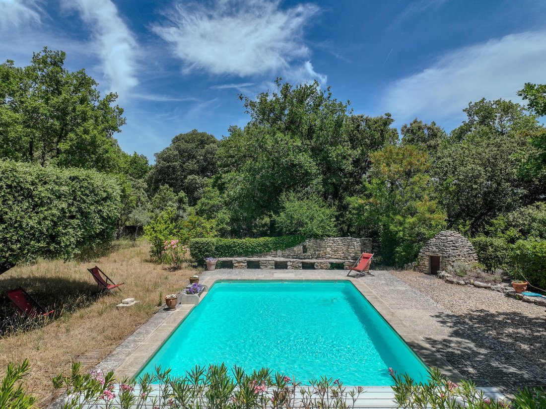 House in Gordes, Provence-Alpes-Côte d'Azur, France 3 - 17352422