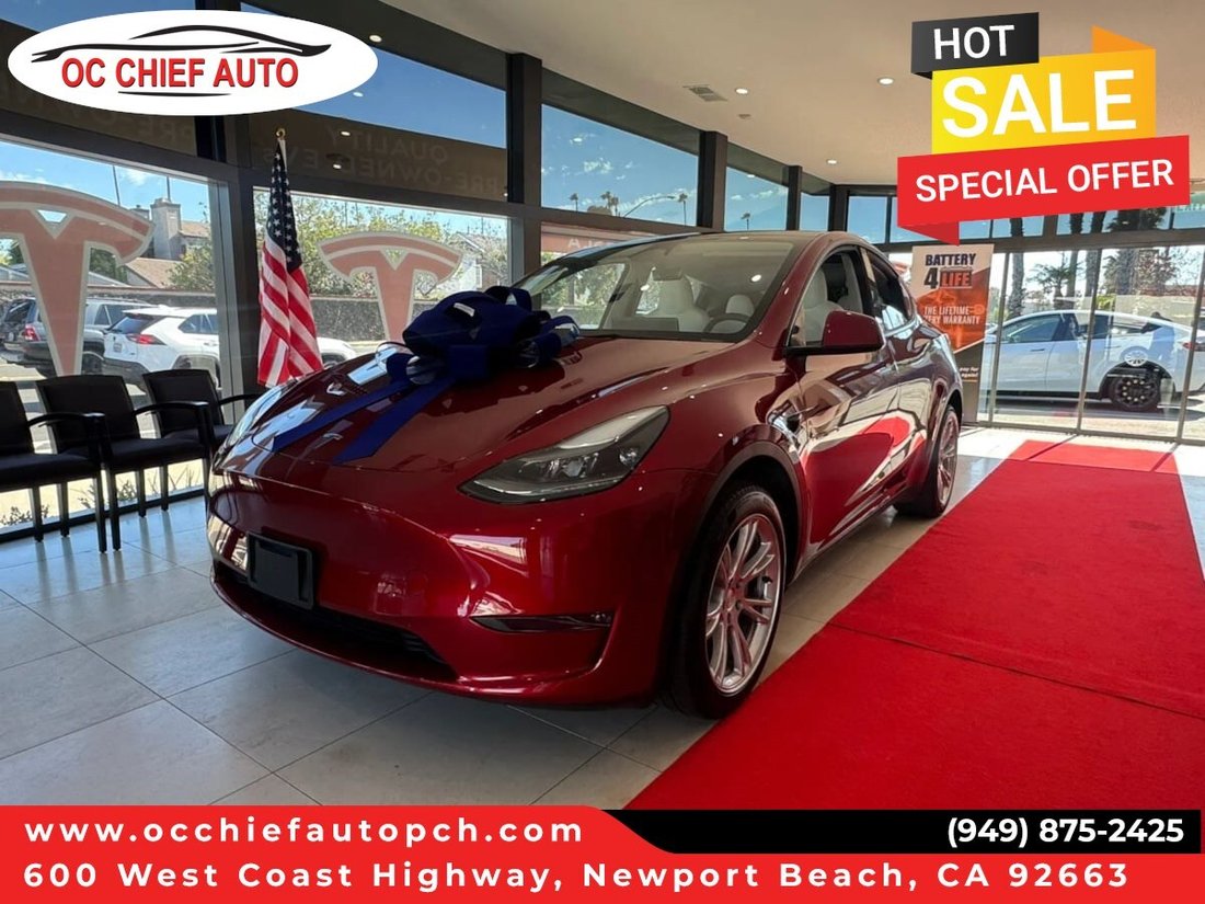 Suv in Newport Beach, CA, United States 1 - 18118361