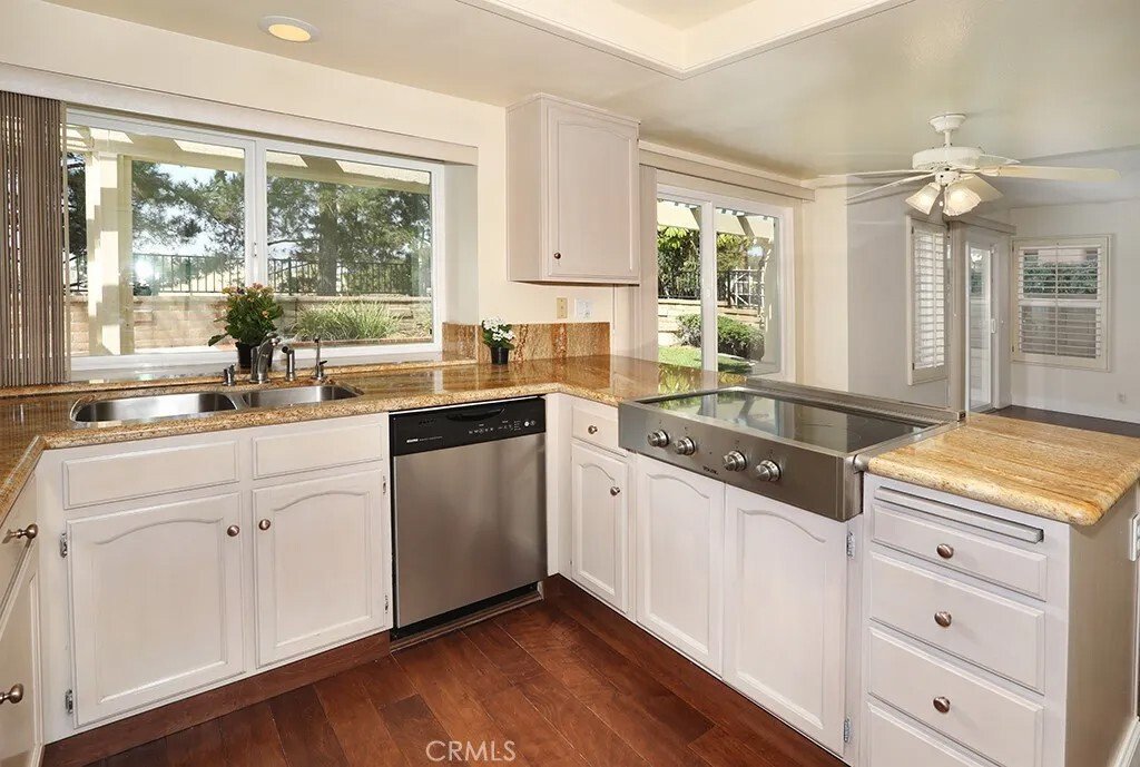 House in Mission Viejo, California, United States 4 - 18046813